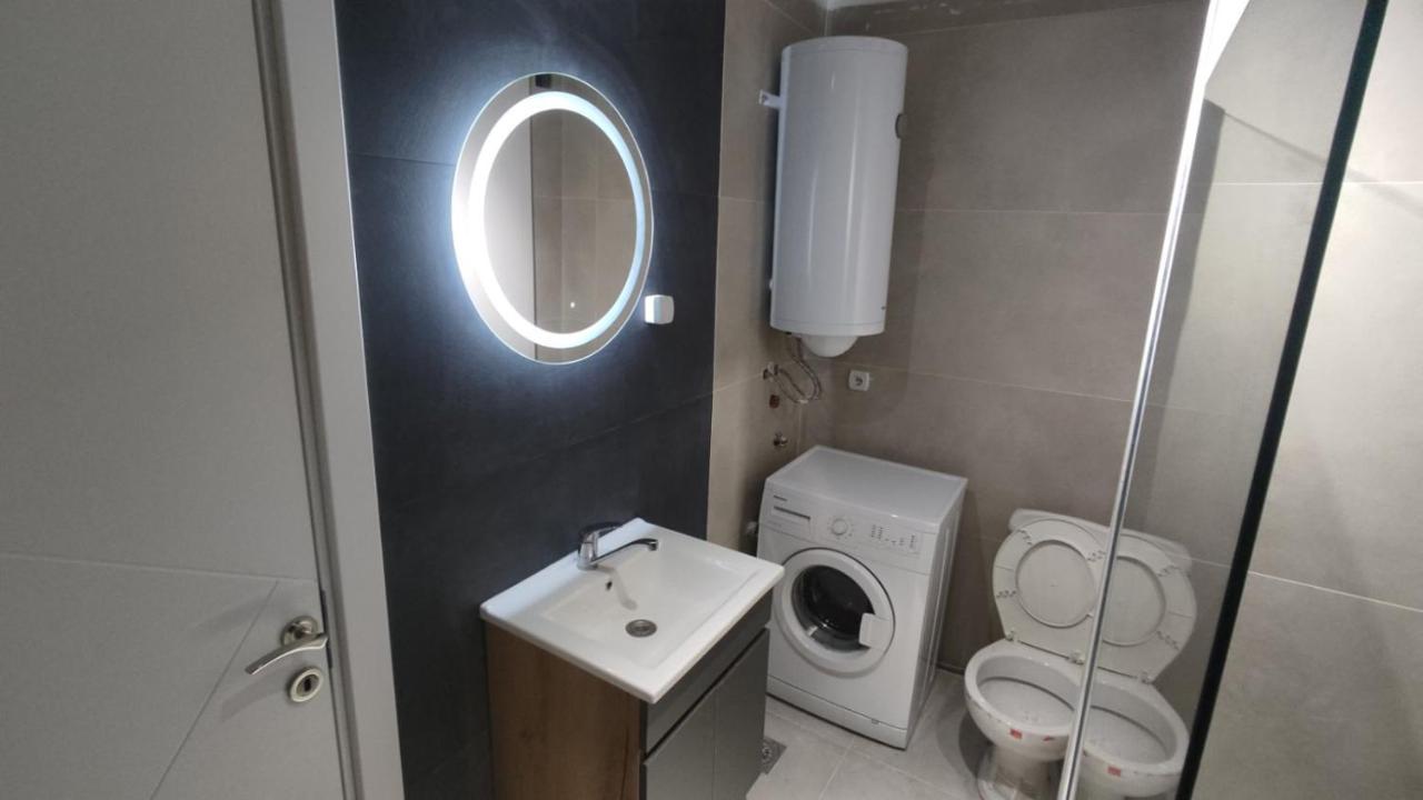 Sky View Luxury Center Skopje Apartments Екстериор снимка