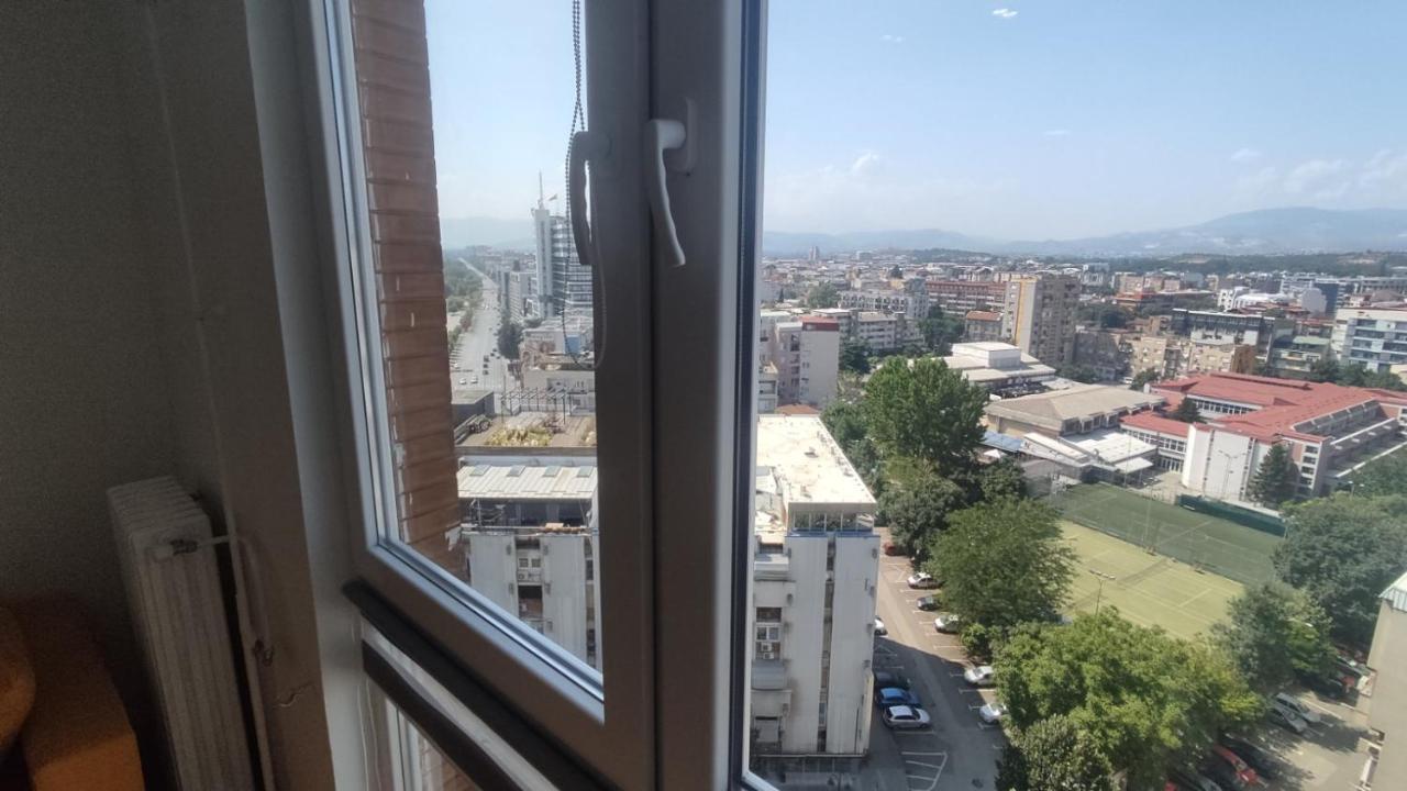 Sky View Luxury Center Skopje Apartments Екстериор снимка