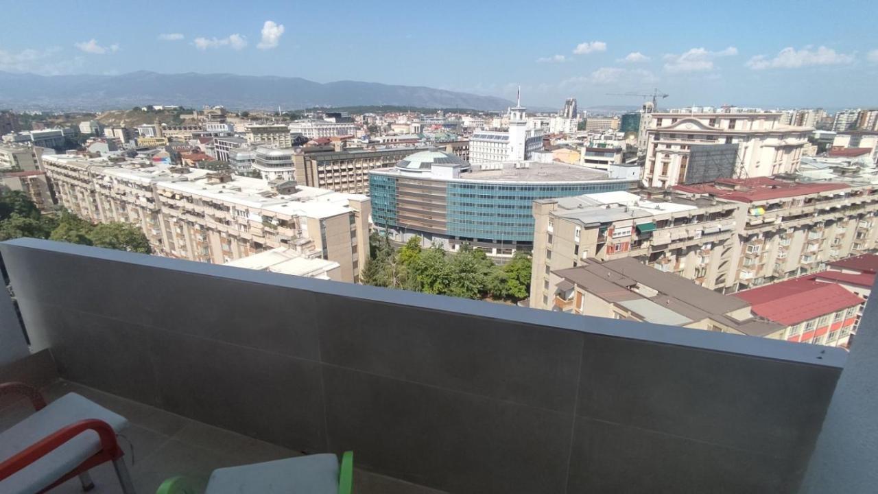 Sky View Luxury Center Skopje Apartments Екстериор снимка
