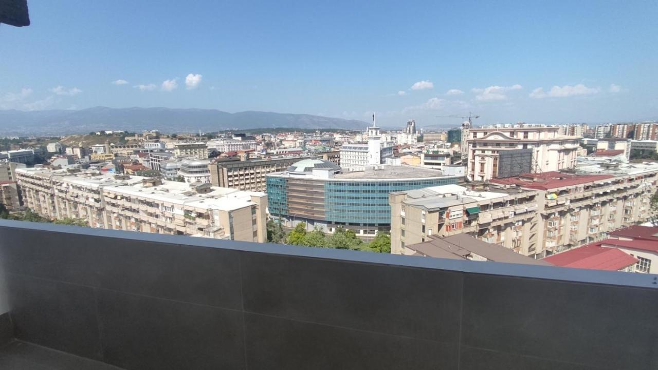 Sky View Luxury Center Skopje Apartments Екстериор снимка